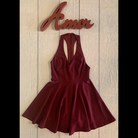 Lulu’s Size M Lawson Burgundy Color Skater Dress - Picture 12 of 12